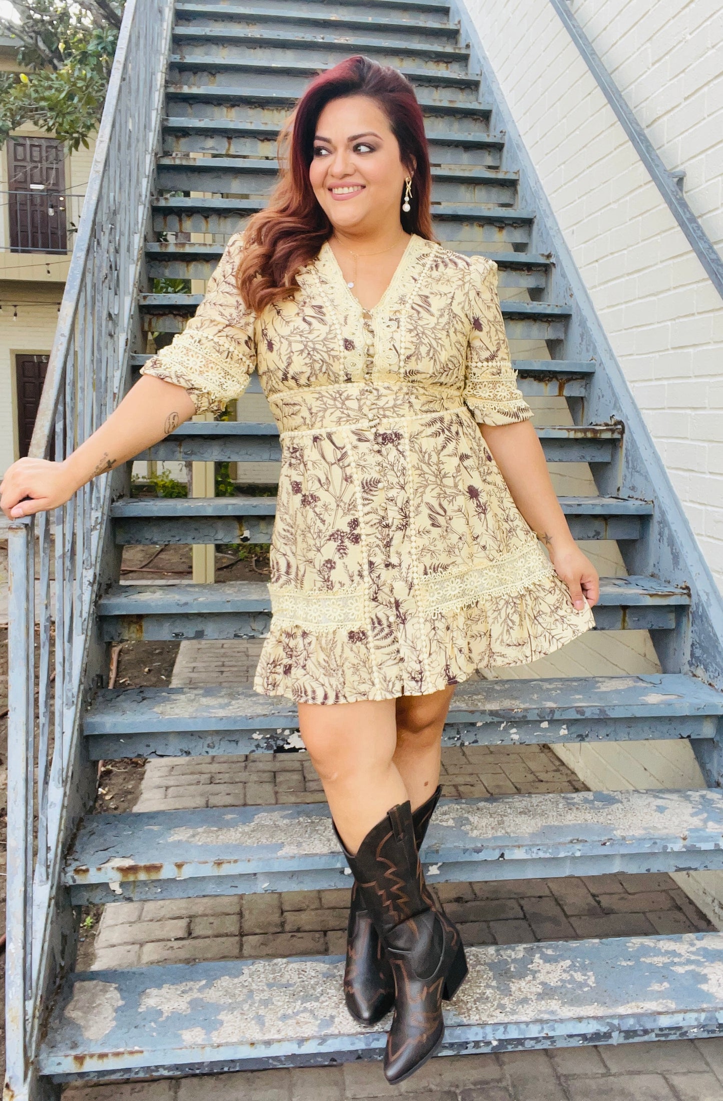 Dani Daisy Lace Mini