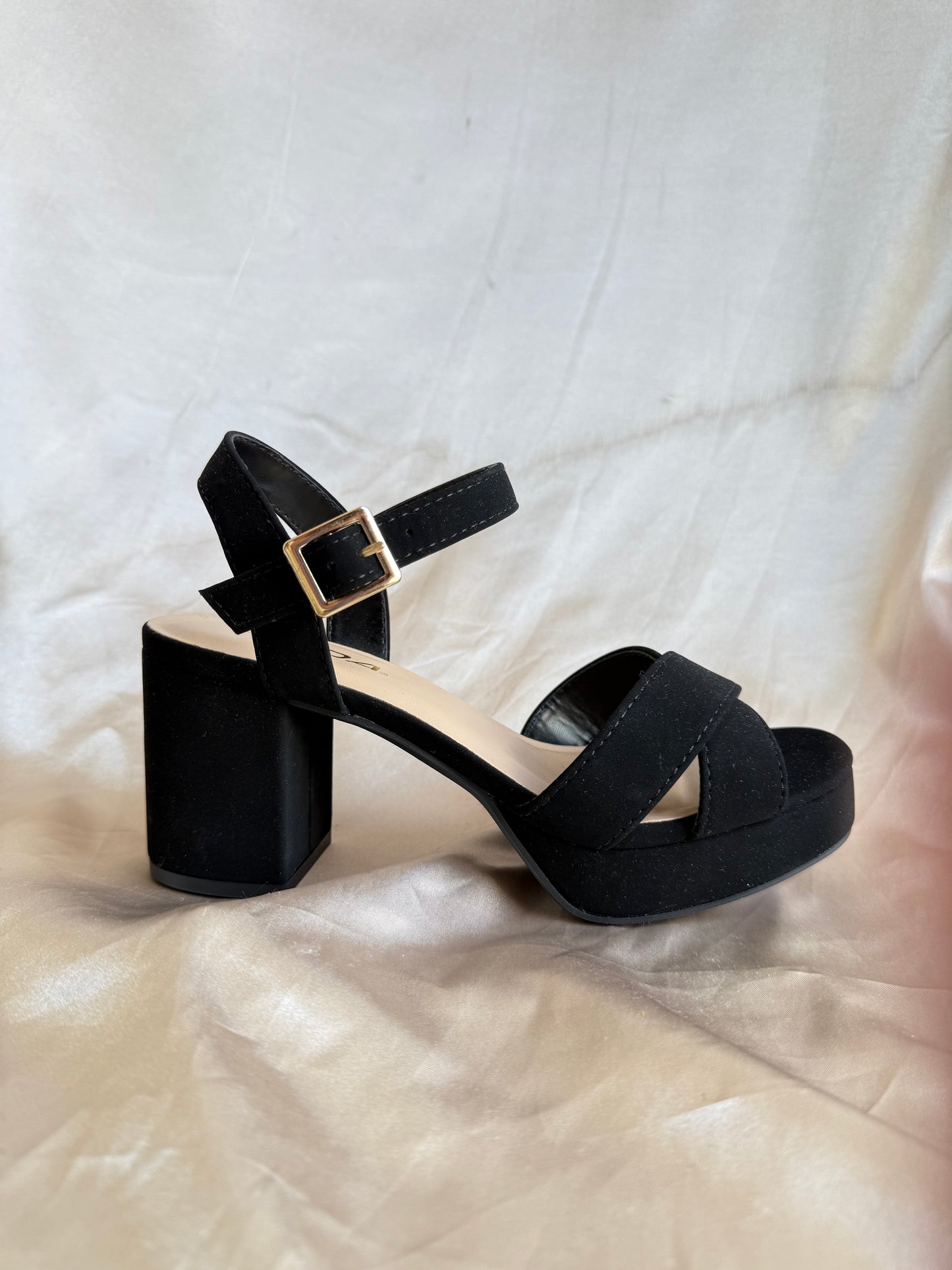 Karen's Classic Heel- Black