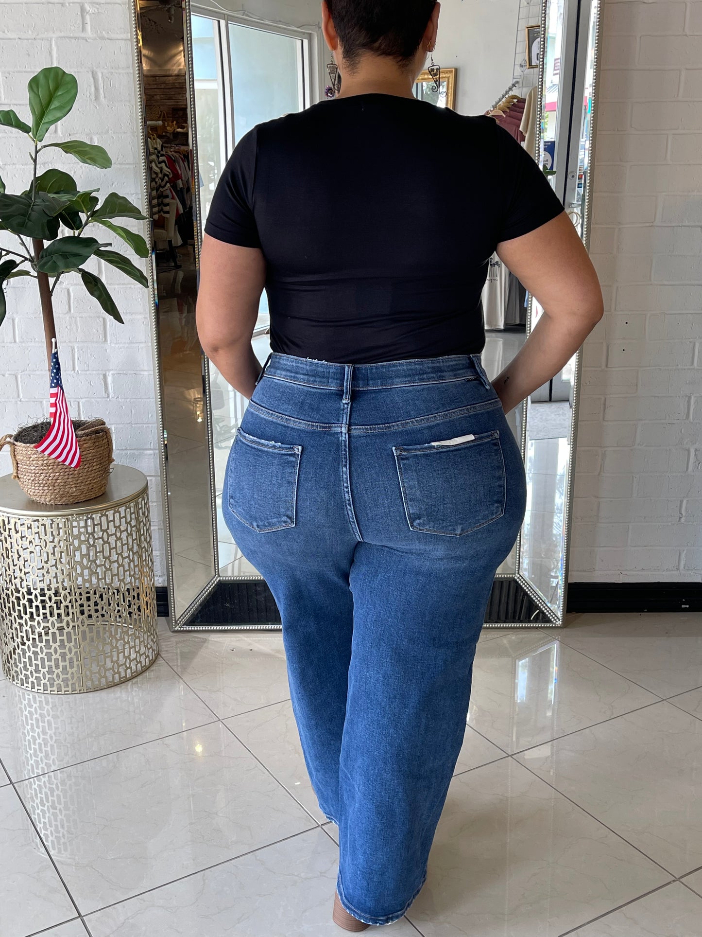 Jessica Classic Denim - Medium Wash