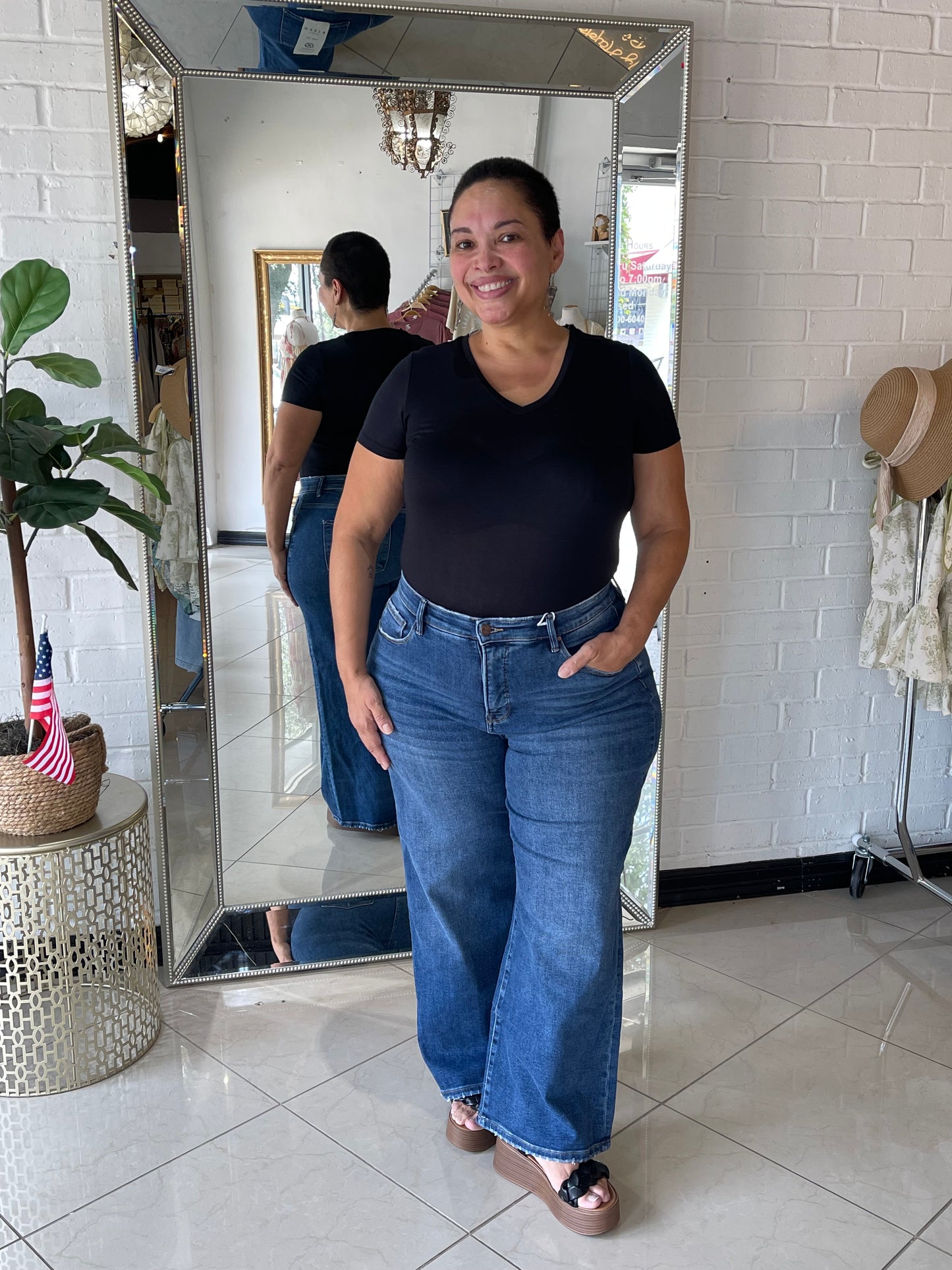 Jessica Classic Denim - Medium Wash