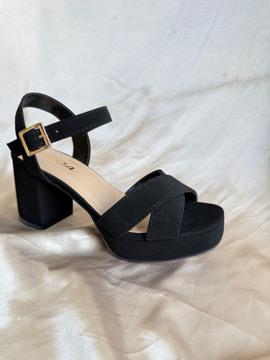 Karen's Classic Heel- Black