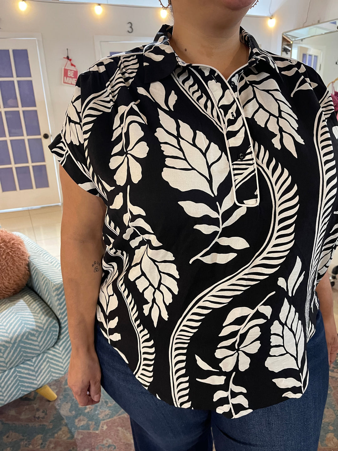 Lauraly Short Sleeve Blouse