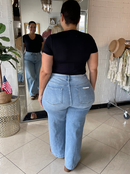 Brittney High Waisted Denim - Light Wash
